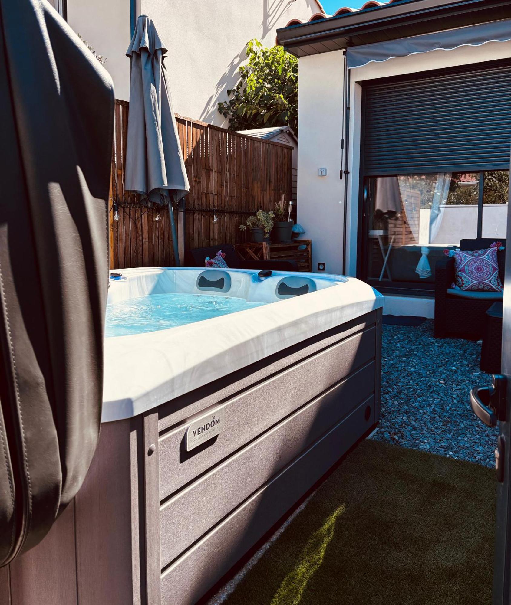 Logement Du Sud Avec Jacuzzi Sommières Buitenkant foto